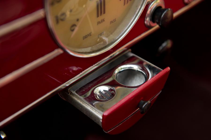 Панель приборов LaSalle Convertible Coupe (36-5067) 1936 года  (фото 8 из 15)